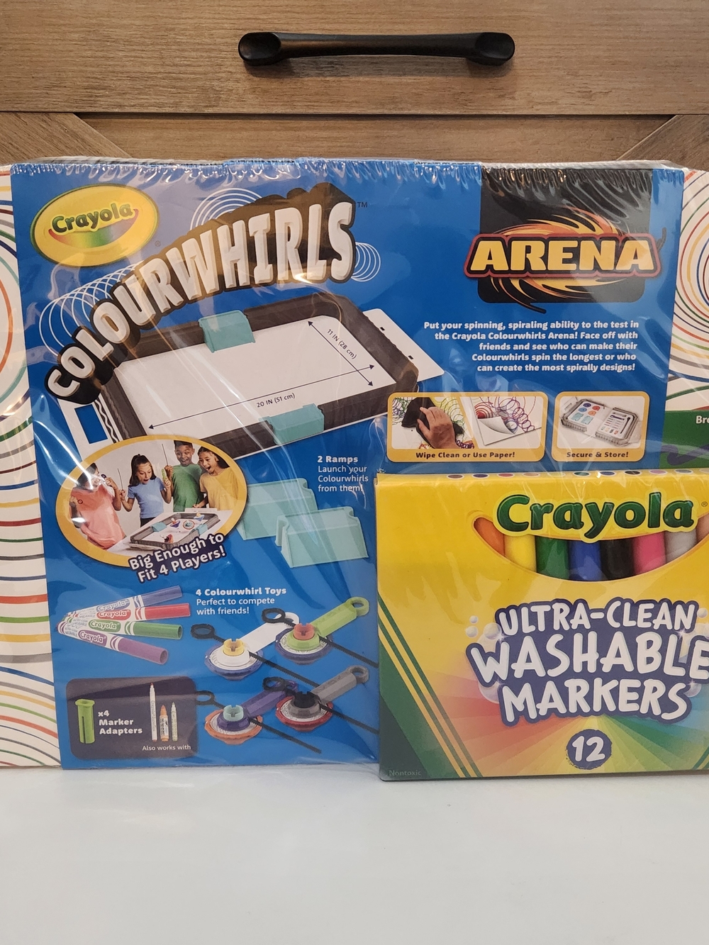 Crayola ColourWhirls Arena Spinner Playset, ages 6+, new/sealed - Picture 4 of 7